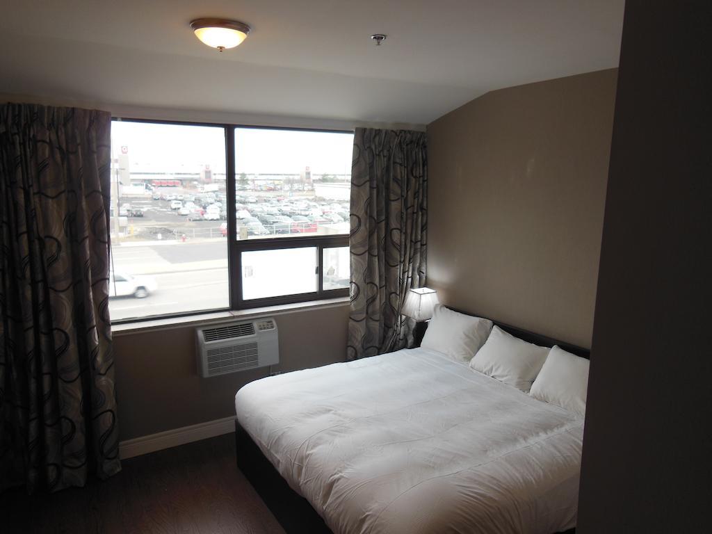 Nu Toronto Airport Hotel